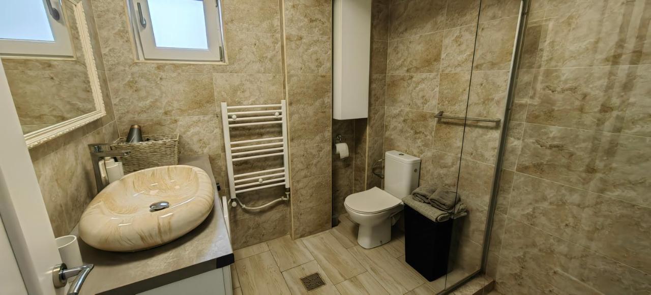 Apartament 1 Mai Bloc Nou-Self Check-In Craiova Exterior foto
